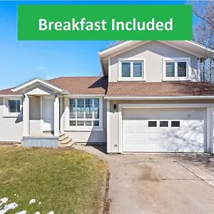 Country In The - Wonderful Complimentary Breakfast Delivered Daily To House , Niagara Falls Canada
